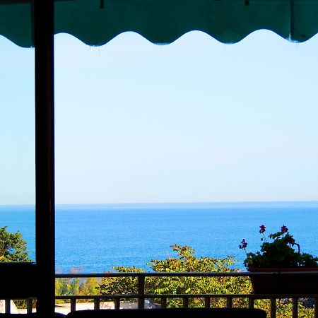 Hotel Porto Badisco Buitenkant foto