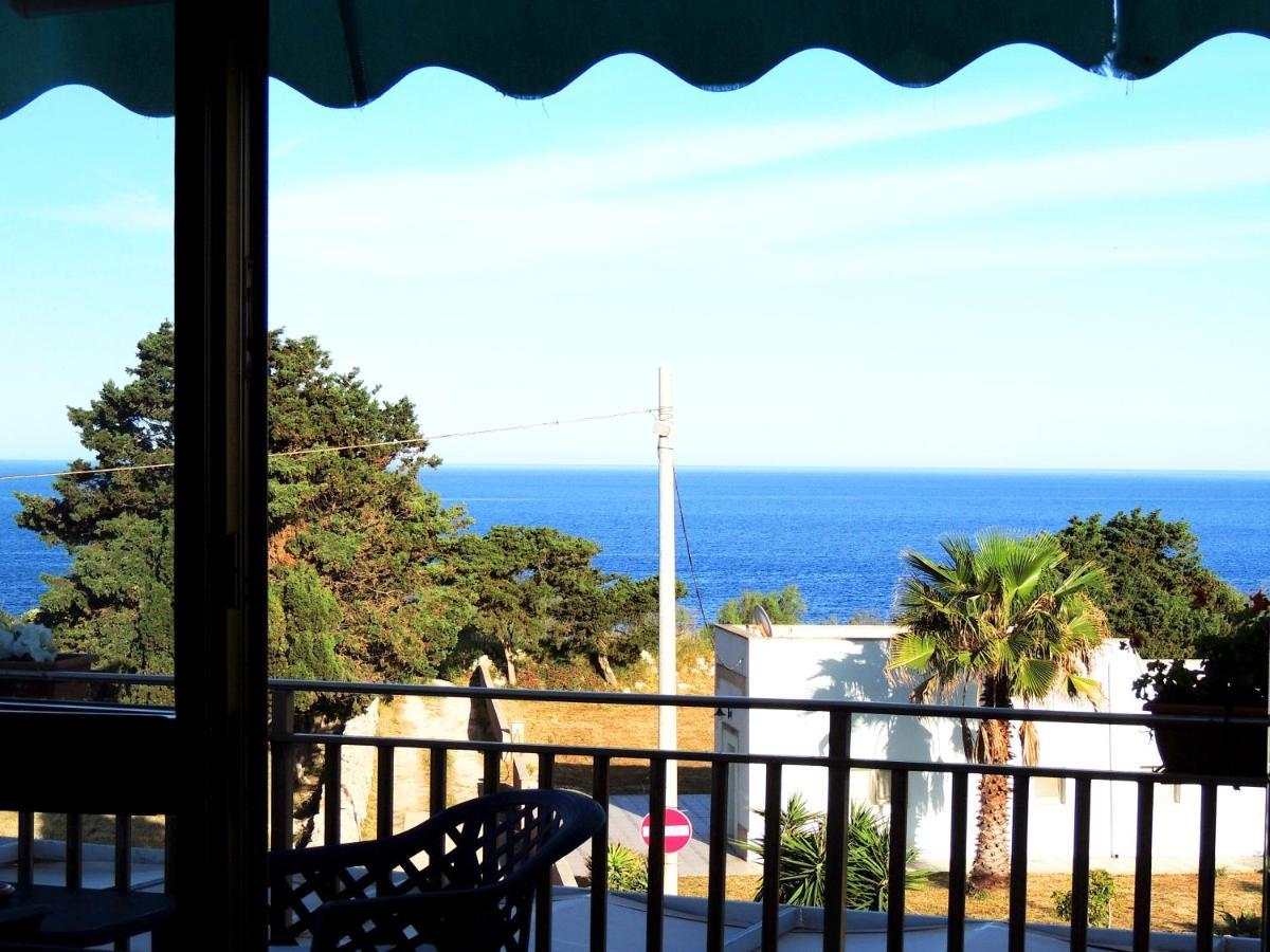 Hotel Porto Badisco Buitenkant foto