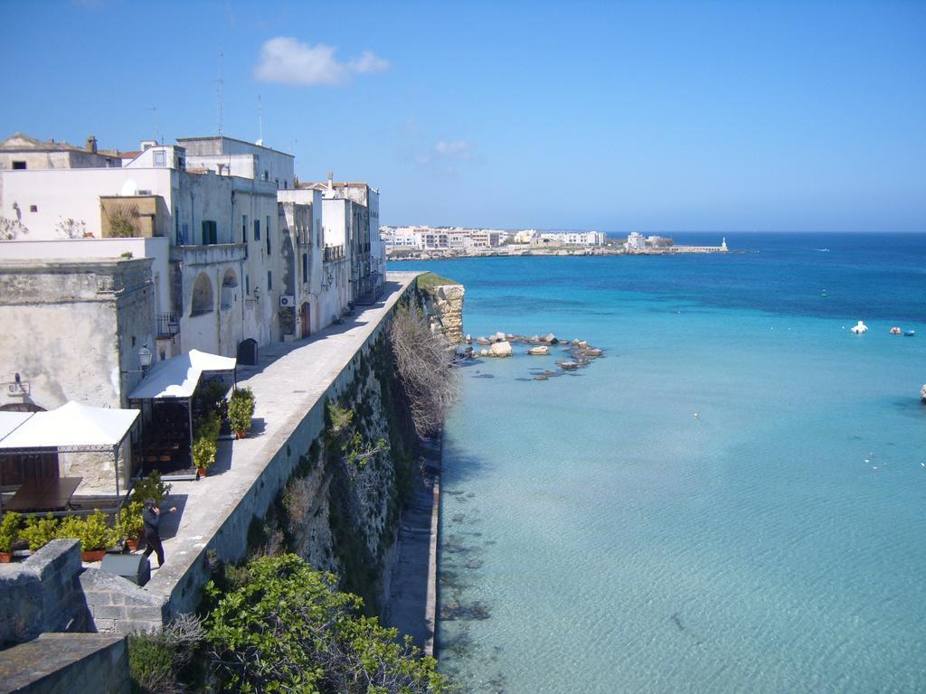 Hotel Porto Badisco Buitenkant foto