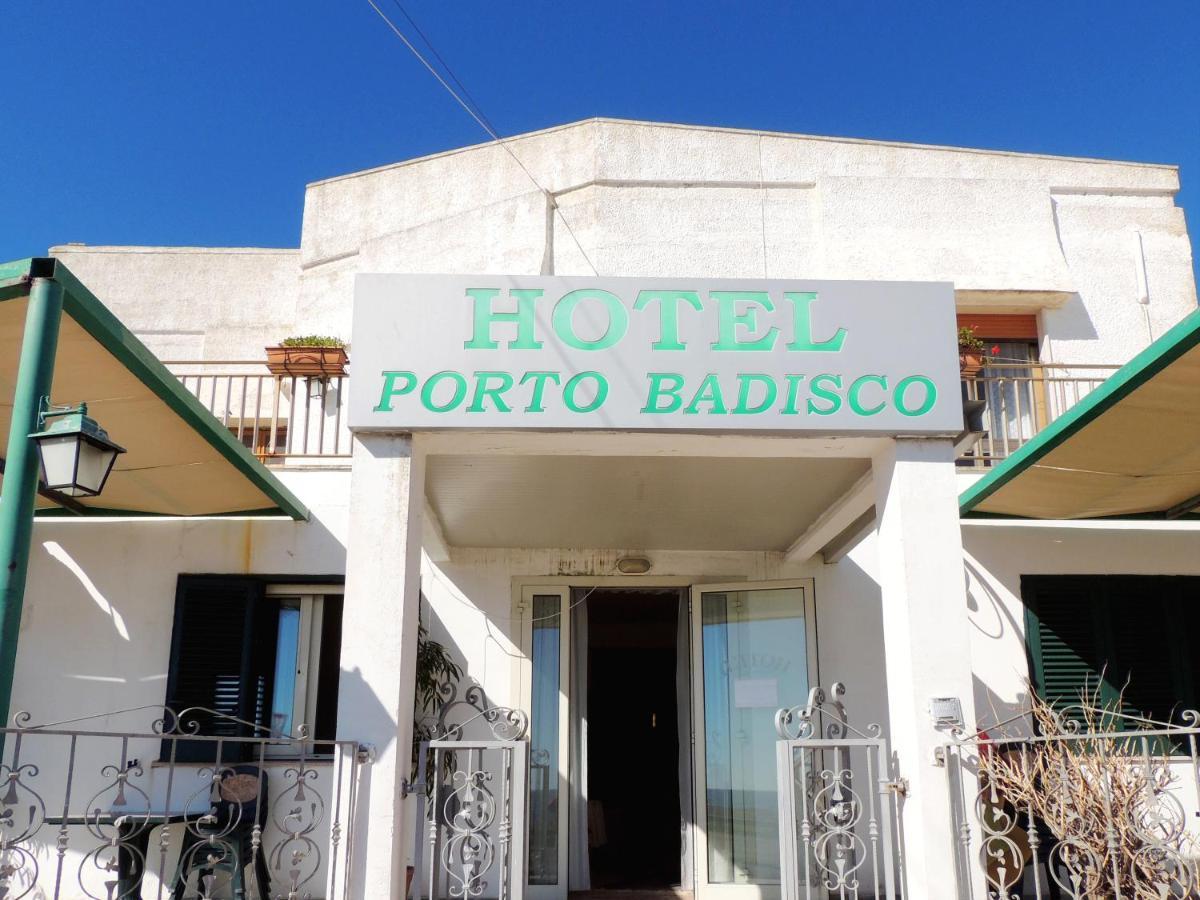 Hotel Porto Badisco Buitenkant foto